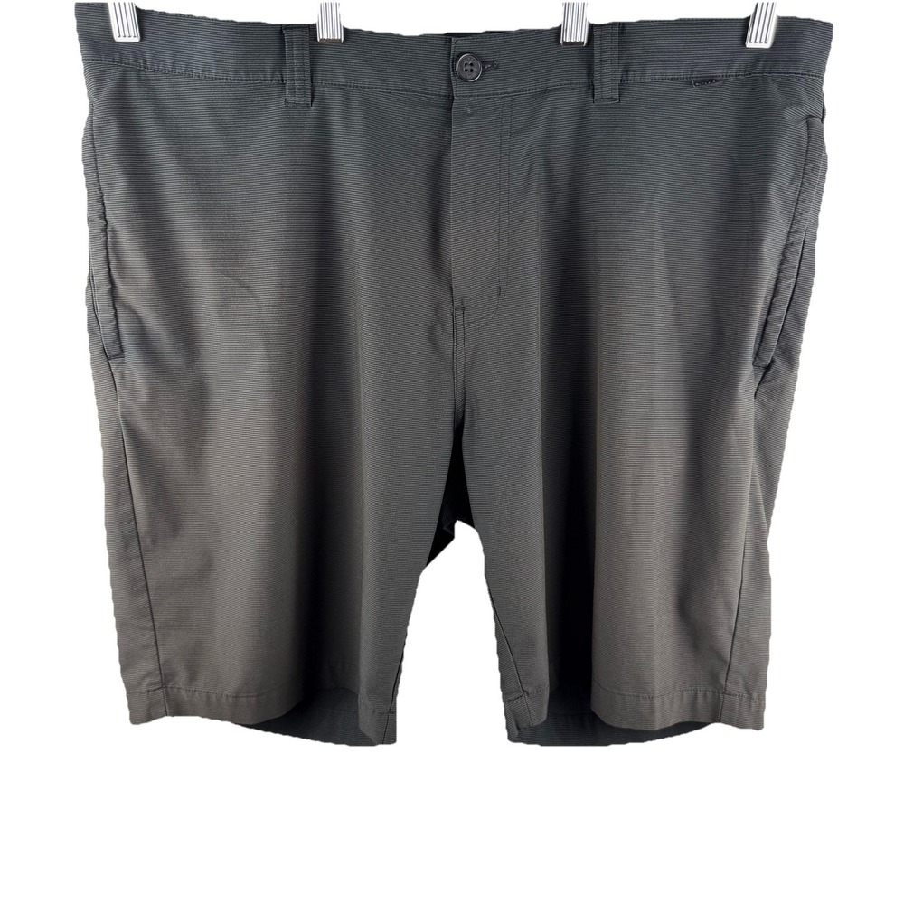 Travis Mathew Shorts Mens Sz 40 Gray Performance Stretch Golf Chinos 10" Inseam